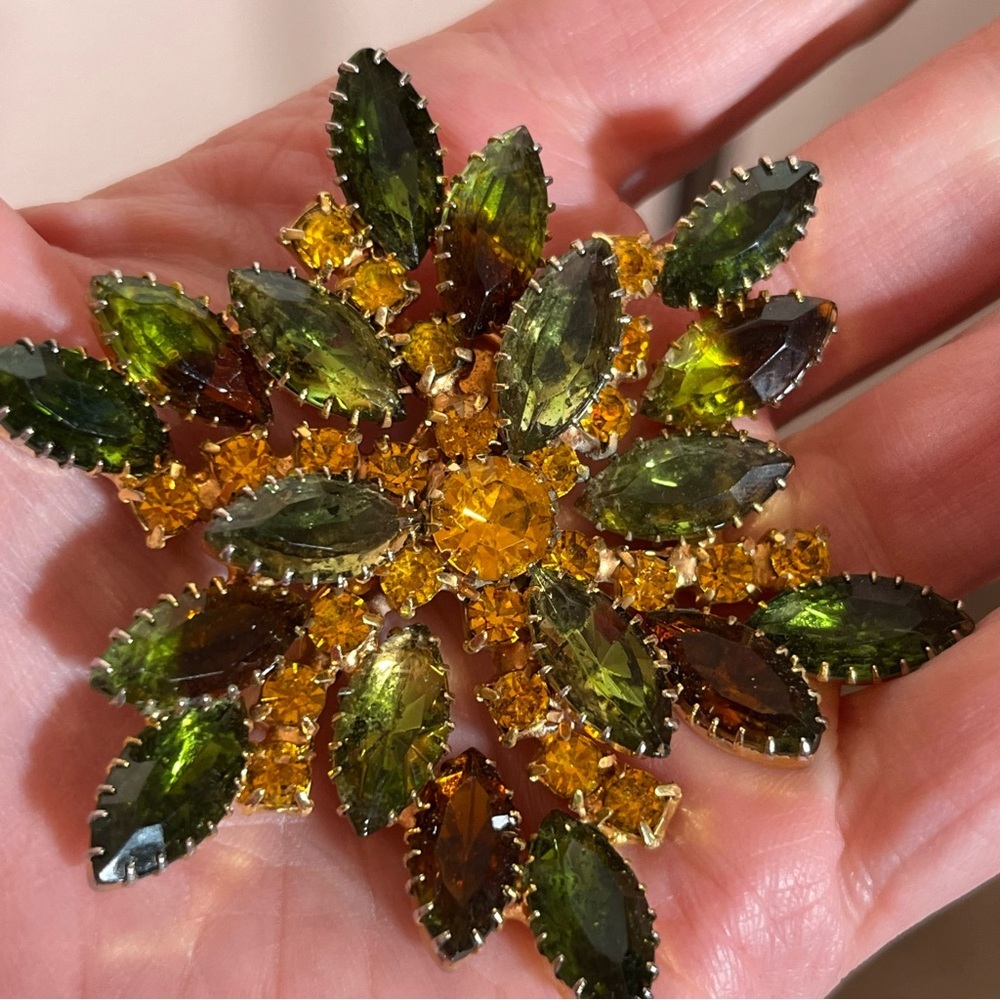 Vintage Antique Retro Juliana Oversized Crystal Amber Avocado Green Gold Brooch - Picture 5 of 12